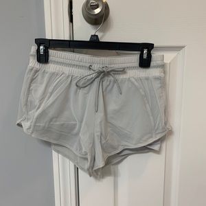 COPY - ALOYOGA - Ambience Shorts - Brand New